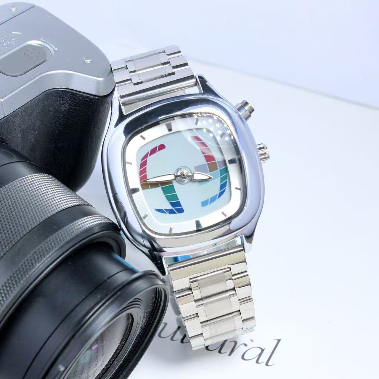 Vintage Digital Watch - ミレニアムレトロスタイルメンズウォッチクォーツ時計30m防水ステンレス高品質腕時計男性用Y2K配送代理店