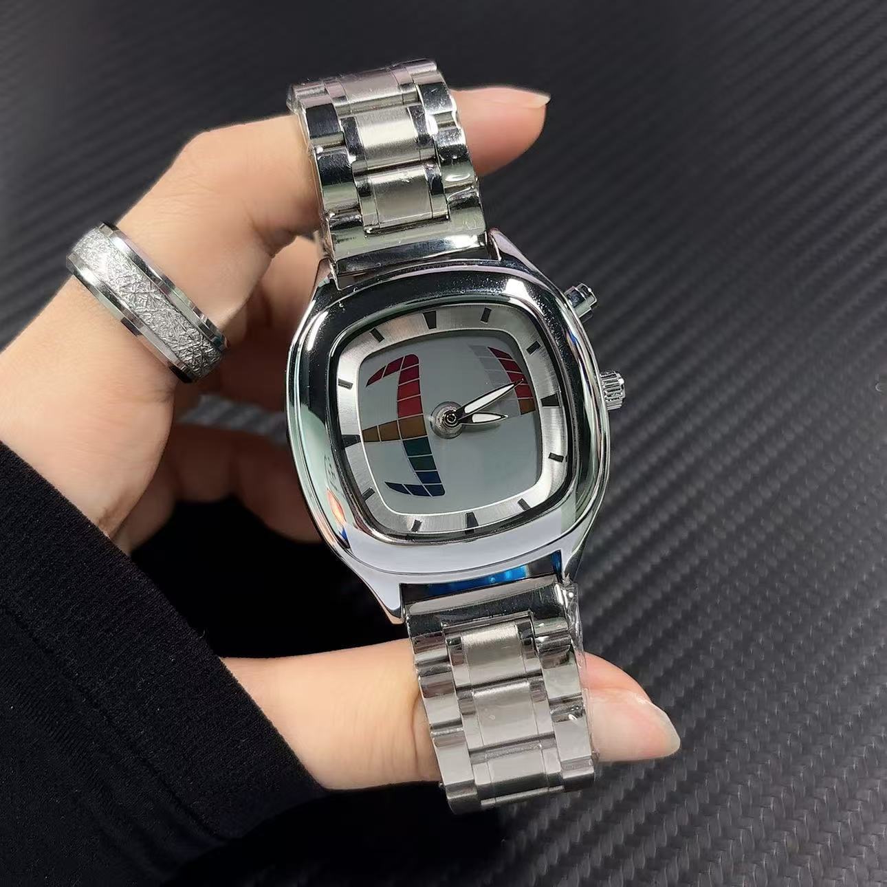 ミレニアムレトロスタイルメンズウォッチクォーツ時計30m防水 - Vintage Digital Watch のレビューと価格