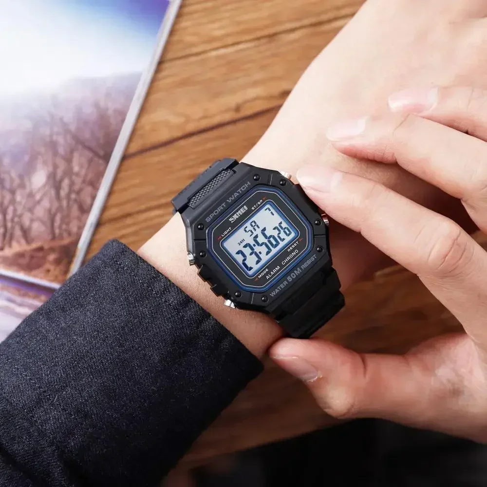 Skmei-男性用デジタル時計,防水,アラーム付き,ミリタリ - Tide Watch Surf のレビューと価格