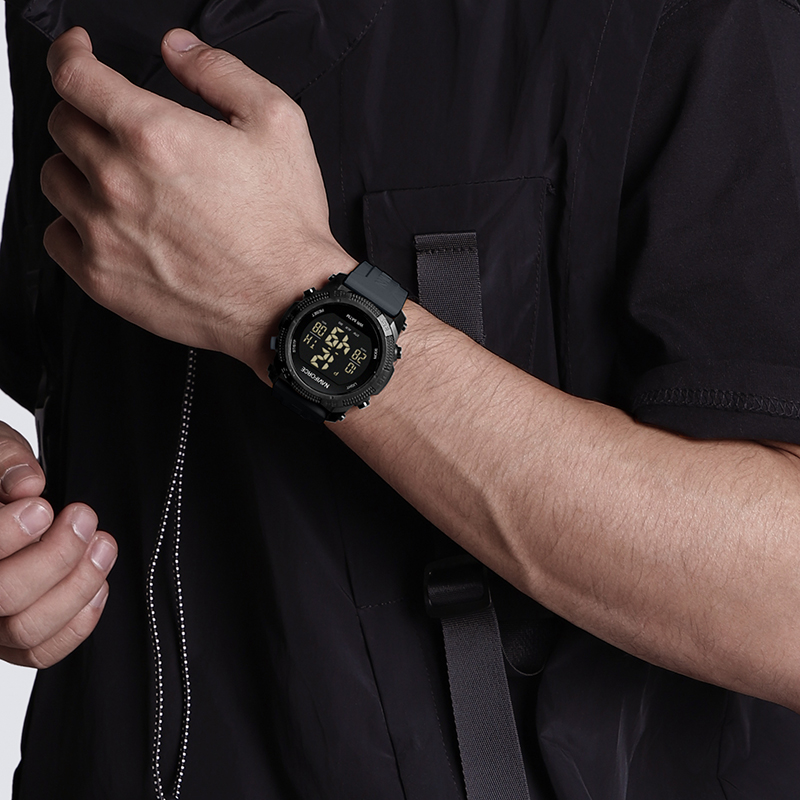 新スタイル NAVIFORCE ファッション防水メンズ電子腕 - Tide Watch Surf のレビューと価格