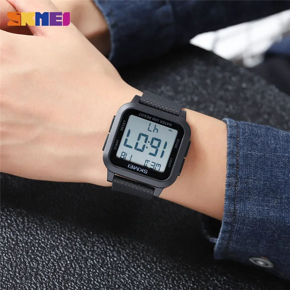 SKMEI1894 男性アラームクロノ時計 5Bar 防水軍 - Tide Watch Surf のレビューと価格