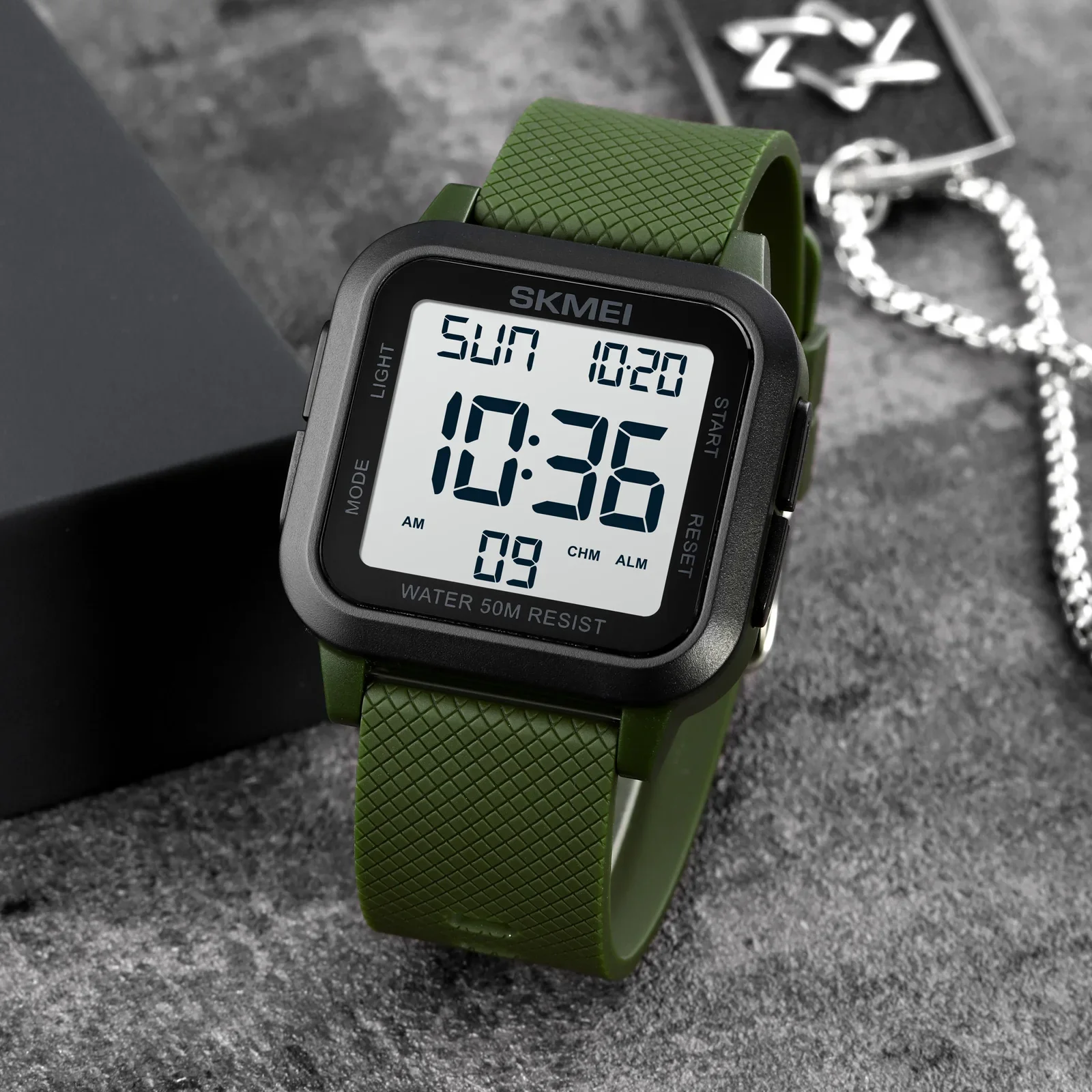 SKMEI1894 男性アラームクロノ時計 5Bar 防水軍 - Tide Watch Surf のレビューと価格
