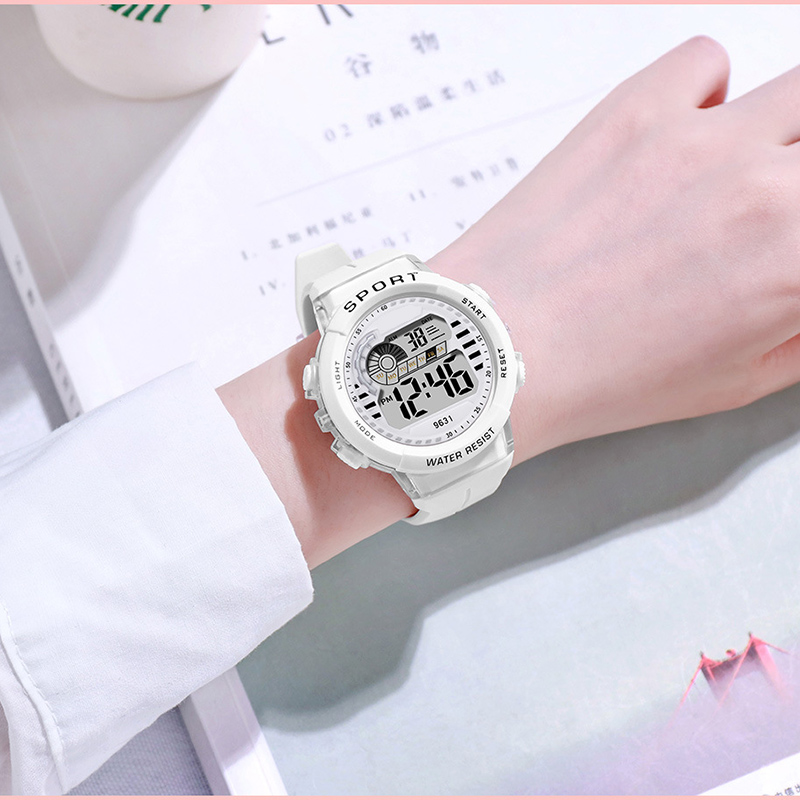 1/2 個ファッションスポーツウォッチ 30 メートル防水  - Tide Watch Surf のレビューと価格